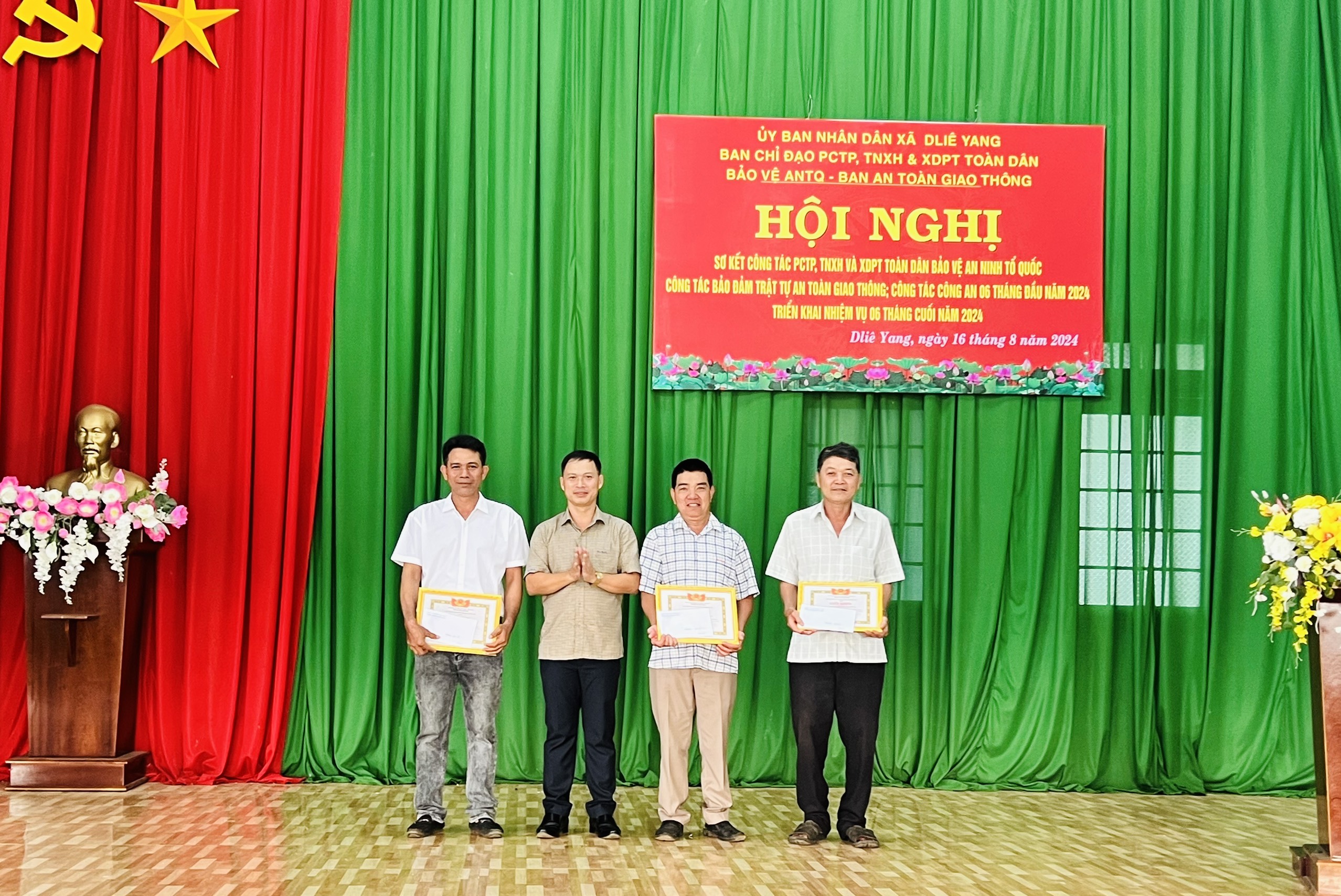 Xã Dliê Yang tổ chức Hội nghị sơ kết công tác Phòng chống tội phạm, tệ nạn xã hội và xây dựng phong trào toàn dân bảo vệ an ninh tổ quốc, công tác bảo đảm trật tự an toàn giao thông; công tác công tác công an 6 tháng đầu năm 2024 và triển khai nhiệm vụ 06 tháng cuối năm 2024.